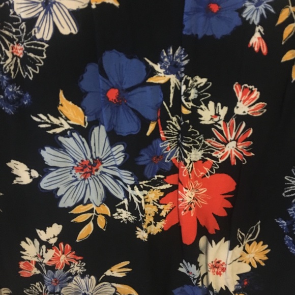 Navy floral zip back dress from Old Navy. - Picture 2 of 4